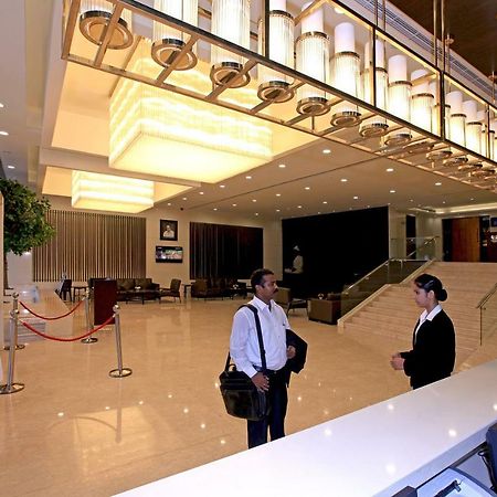 Goutham Grand Hotel Tenali Bagian luar foto