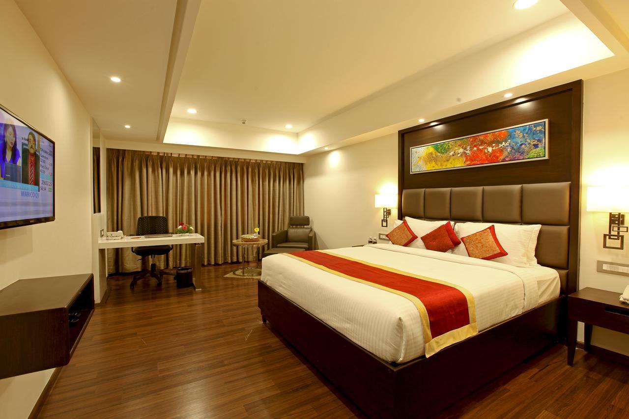 Goutham Grand Hotel Tenali Ruang foto